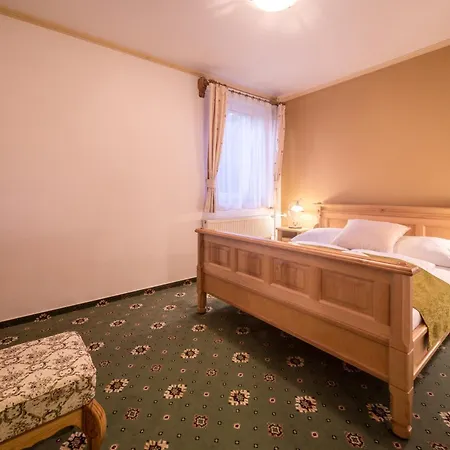 Hotel Diana 3*
