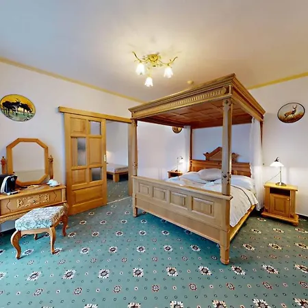 Hotel Diana