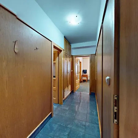 Diana Hotel