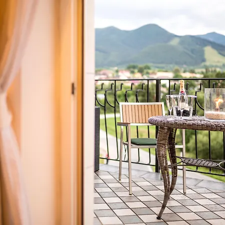 Diana Hotel Stráža