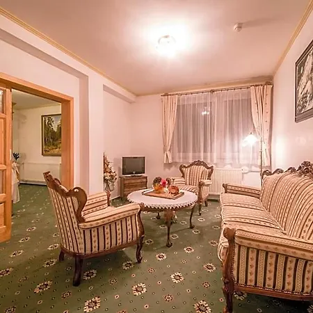 Diana Hotel